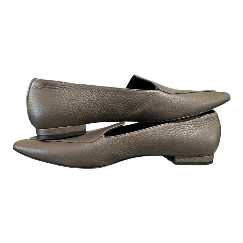 Everlane The Boss Flat Pointed Toe Pebbled Leather Loafers Taupe Mushroom Size 8